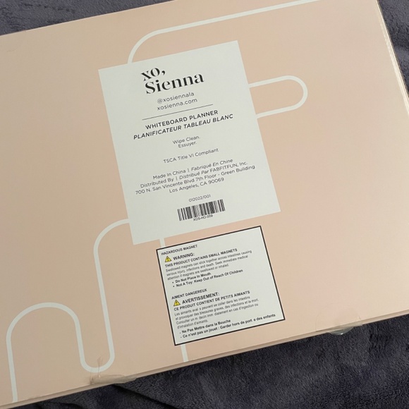 xo, Sienna - Springtime Whiteboard Planner (BNWT / BNIB) - Picture 2 of 5